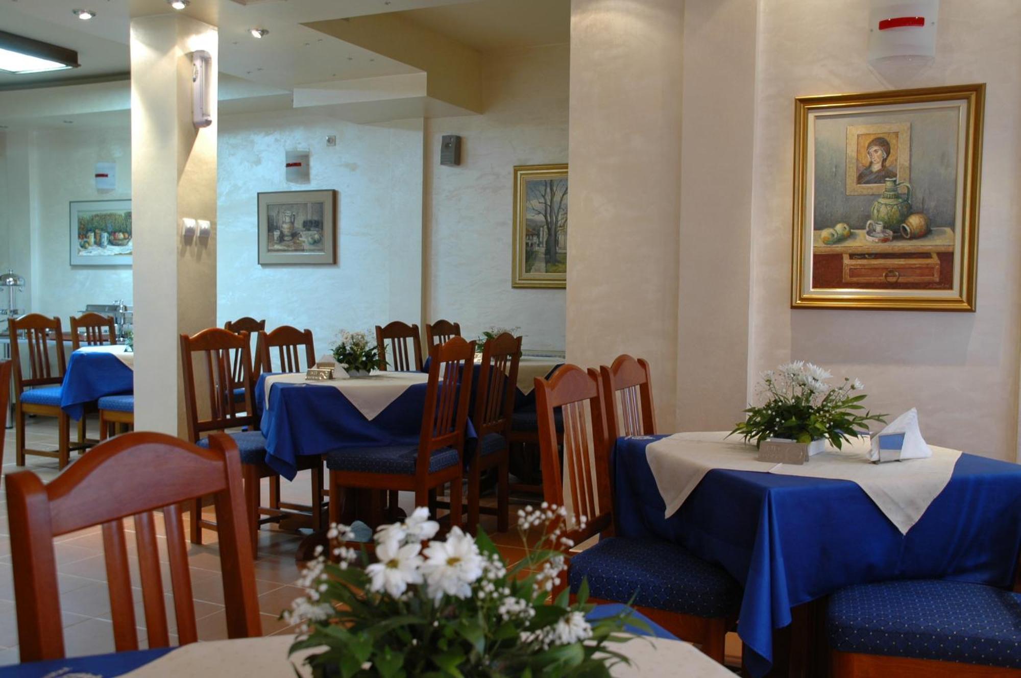Hotel Tehnograd Кралево Экстерьер фото